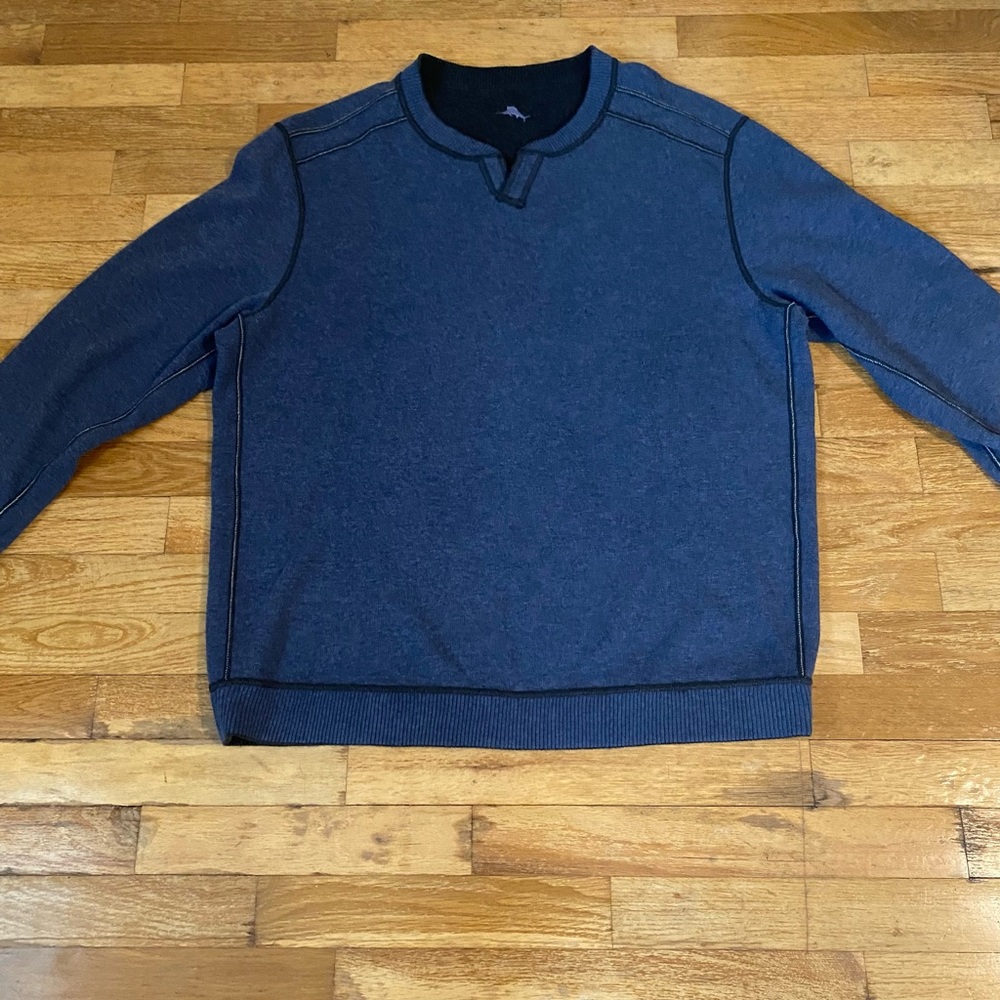 Men’s Tommy Bahama, blue and gray reversible light white sweatshirt lg